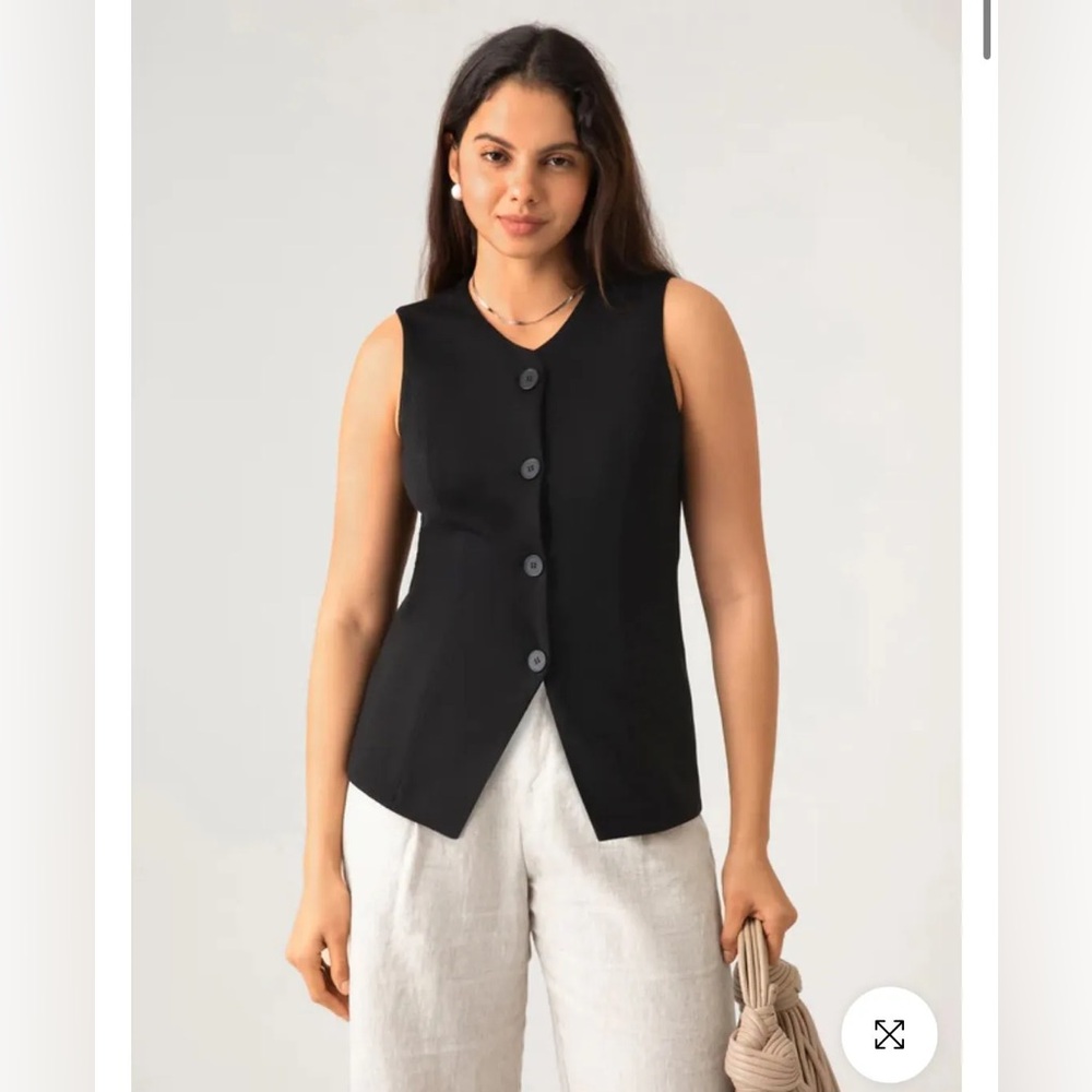 NWT OGL Button Down Vest Size XSmall